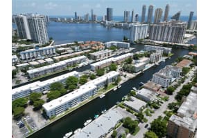 3750 NE 169th St APT 408, North Miami Beach, FL 33160, - MLS#A11796878