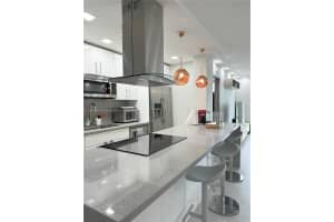 9500 W Bay Harbor Dr APT 6B, Bay Harbor Islands, FL 33154, - MLS#A11796948