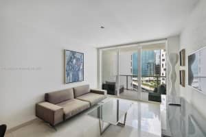 218 SE 14th St, Miami, FL 33131, Sold 06/23/25