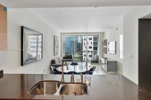 218 SE 14th St, Miami, FL 33131, Sold 06/23/25