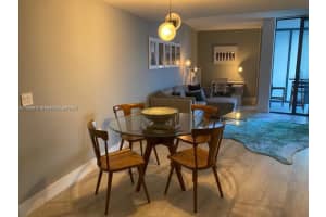 121 Ne 34th St 1914, Miami
