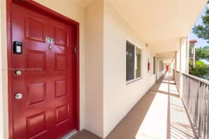 1101 Sw 128th Ter 209c, Pembroke Pines