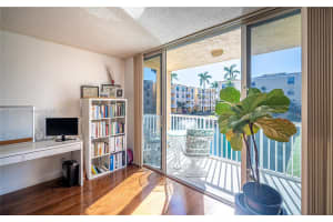 1341 SE 3rd Ave, Dania Beach, FL 33004, Sold 07/16/25