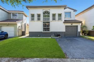 2562 W Saratoga Dr, Hollywood, FL 33026, Sold 07/08/25