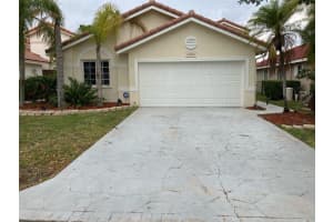 17691 Sw 4th Ct, Pembroke Pines