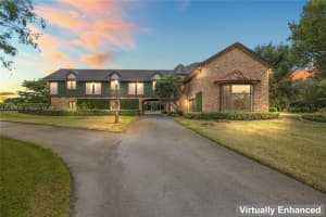 8700 Surrey Ln, Boca Raton