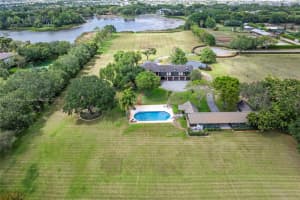 8700 Surrey Ln Boca Raton, FL 33496 - MLS#A11797160