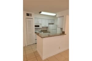 2900 S University Dr, Davie, FL 33328, Sold 07/25/25