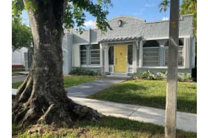 2320 Sw 16th Ter, Miami