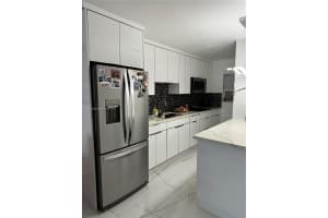 6055 W 19th Ave APT 216, Hialeah, FL 33012, - MLS#A11797248