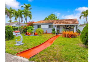 890 W 36th St, Hialeah, FL 33012, Sold 07/03/25