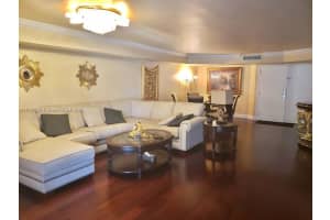 6423 Collins Ave 703, Miami Beach