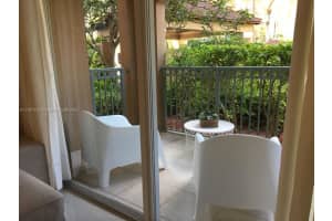 19701 E Country Club Dr 5108, Aventura