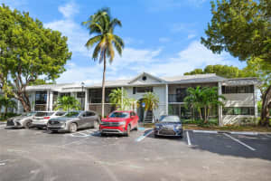 933 Ne 199th St 207 Miami, FL 33179 - MLS#A11797442