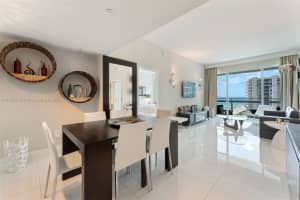 6801 Collins Ave Ph10 Miami Beach, FL 33141 - MLS#A11797455