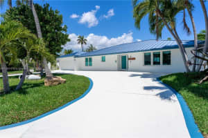 2711 Ne 57th Ct, Fort Lauderdale
