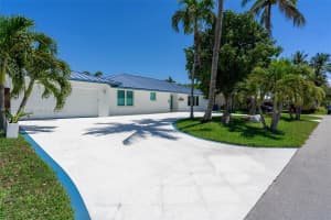 2711 Ne 57th Ct Fort Lauderdale, FL 33308 - MLS#A11797475