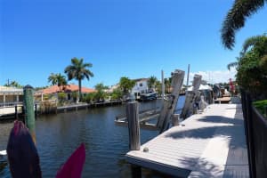 2711 Ne 57th Ct Fort Lauderdale, FL 33308 - MLS#A11797475