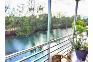 3660 Ne 166th St 302, North Miami Beach