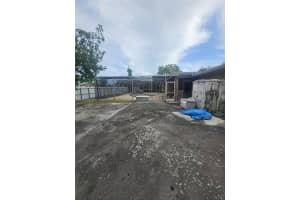 10775 Westwood Lake Dr, Miami, FL 33165, Sold 08/01/25