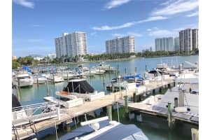 18021 Biscayne Blvd 902, Aventura