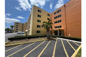 6970 NW 186th St, Hialeah, FL 33015, Sold 06/17/25