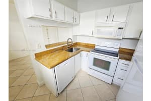 2151 Nw 96 Terr 15l Pembroke Pines, FL 33024 - MLS#A11797603