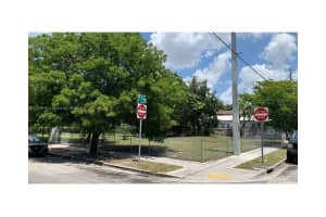 1101 Nw 5th St Miami, FL 33128 - MLS#A11797618