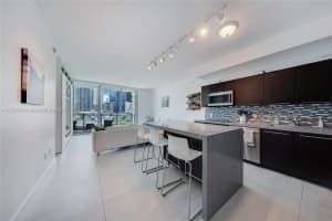 90 SW 3rd St APT 1514, Miami, FL 33130, - MLS#A11797683