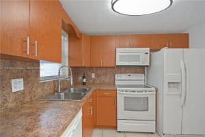 6650 Royal Palm Blvd APT 206C, Margate, FL 33063, - MLS#A11797694