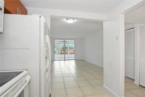 6650 Royal Palm Blvd APT 206C, Margate, FL 33063, - MLS#A11797694