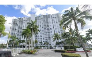 2851 Ne 183rd St 501e, Aventura