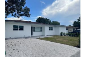 320 NE 160th St b, Miami, FL 33162, - MLS#A11797733