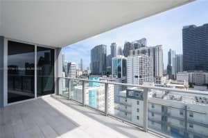 1010 Sw 2nd Ave 1703, Miami