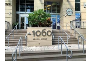 1060 Brickell Ave 1701, Miami