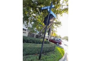 1075 93rd St APT 404, Bay Harbor Islands, FL 33154, - MLS#A11797968