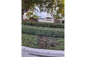1075 93rd St APT 404, Bay Harbor Islands, FL 33154, - MLS#A11797968