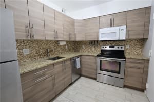 1985 S Ocean Dr APT 21D, Hallandale Beach, FL 33009, - MLS#A11798028
