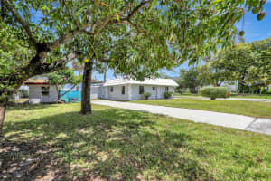 2701 NW 18th Ter, Oakland Park, FL 33311 - MLS#A11798060