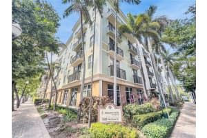 1900 Van Buren St 105b, Hollywood