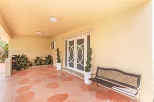631 Nw 205th Ave Pembroke Pines, FL 33029 - MLS#A11798118