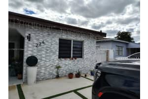 224 E 42nd St, Hialeah, FL 33013, - MLS#A11798124