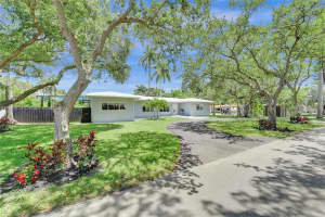626 S 13th Ave, Hollywood, FL 33019, - MLS#A11798129