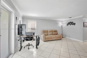 5565 SW 43rd St, Davie, FL 33314, Sold 07/15/25