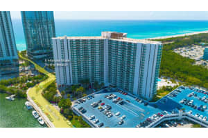 100 Bayview Dr 1502, Sunny Isles Beach