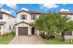 5377 Cameron Dr 5377, Ave Maria