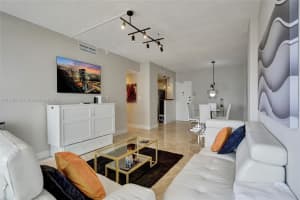 1980 S Ocean Dr 7j, Hallandale Beach