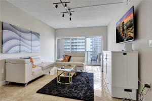 1980 S Ocean Dr APT 7J, Hallandale Beach, FL 33009, - MLS#A11798315
