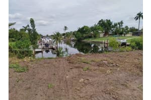 3117 Santa Barbara Blvd Cape Coral, FL 33914 - MLS#A11798413