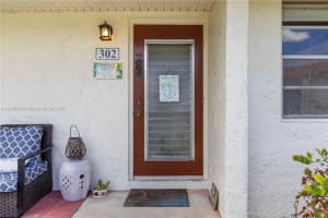 302 Lake Evelyn Dr, West Palm Beach, FL 33411, Sold 08/06/25